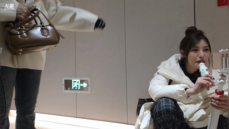 【2025-11-22 0点场】三酒OuO:风吹哪页读哪页 2421040