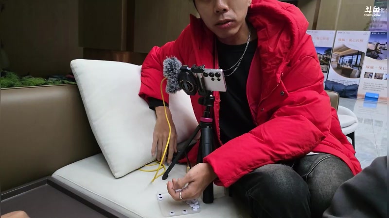 【2025-11-21 18点场】三酒OuO:风吹哪页读哪页 2421040