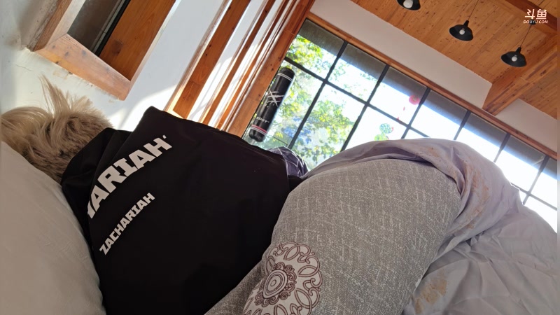 【2025-11-21 8点场】三酒OuO:风吹哪页读哪页 2421040