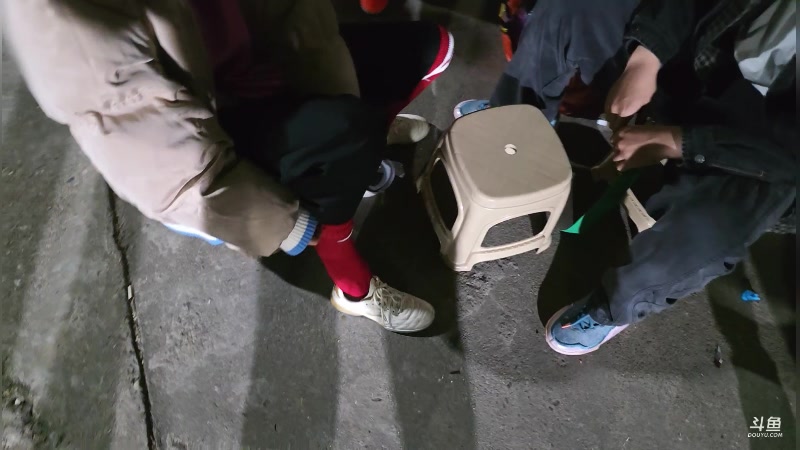 【2025-11-22 19点场】谢彬DD：喂,在吗?进来看Show了.