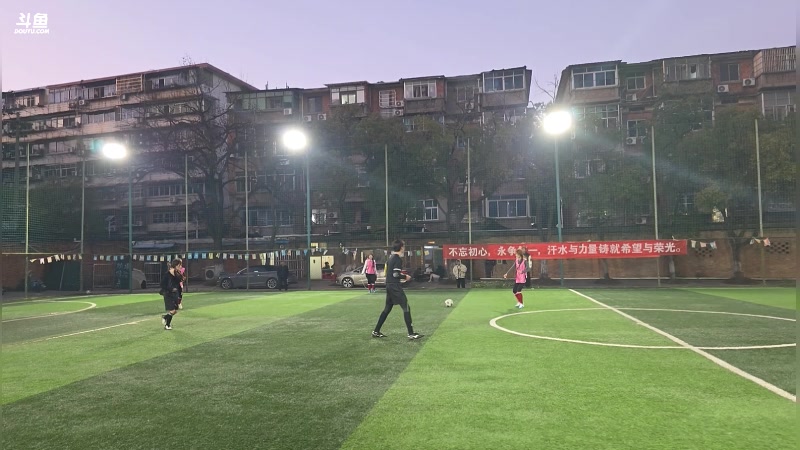 【2025-11-22 17点场】叫我老陈就好了：来这里开心就好 74960