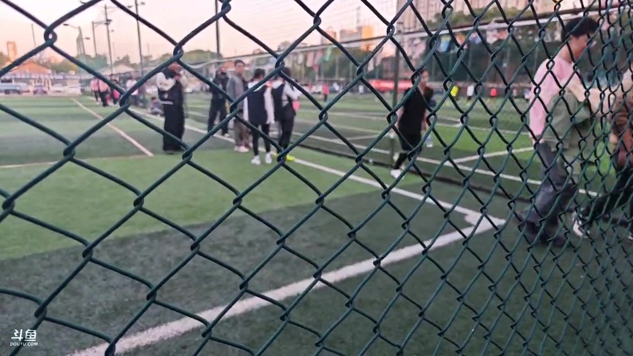 【2025-11-22 16点场】霸气虚幻哥1991：蝴蝶加身！73965