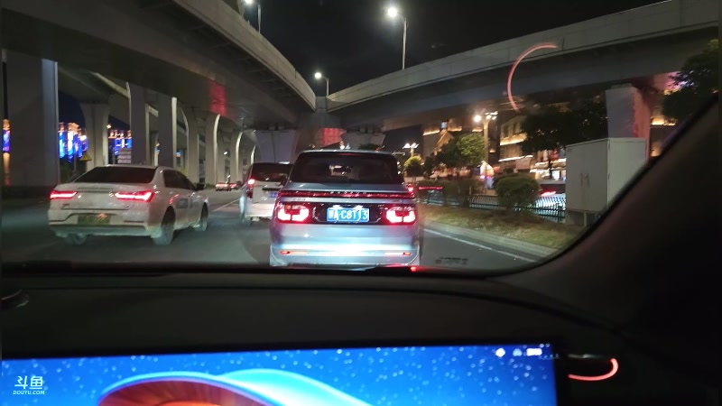 【2025-11-22 21点场】谢彬DD：喂,在吗?进来看Show了.