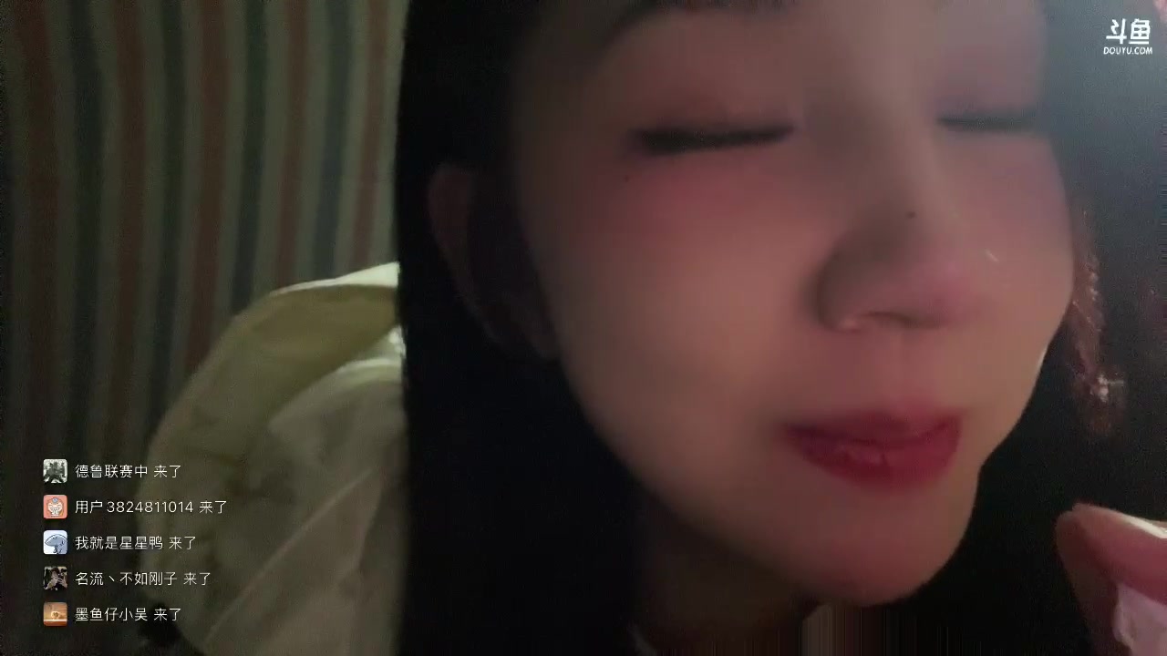 【2025-11-23 18点场】潇潇【南波家族】：上岛看看家人们！