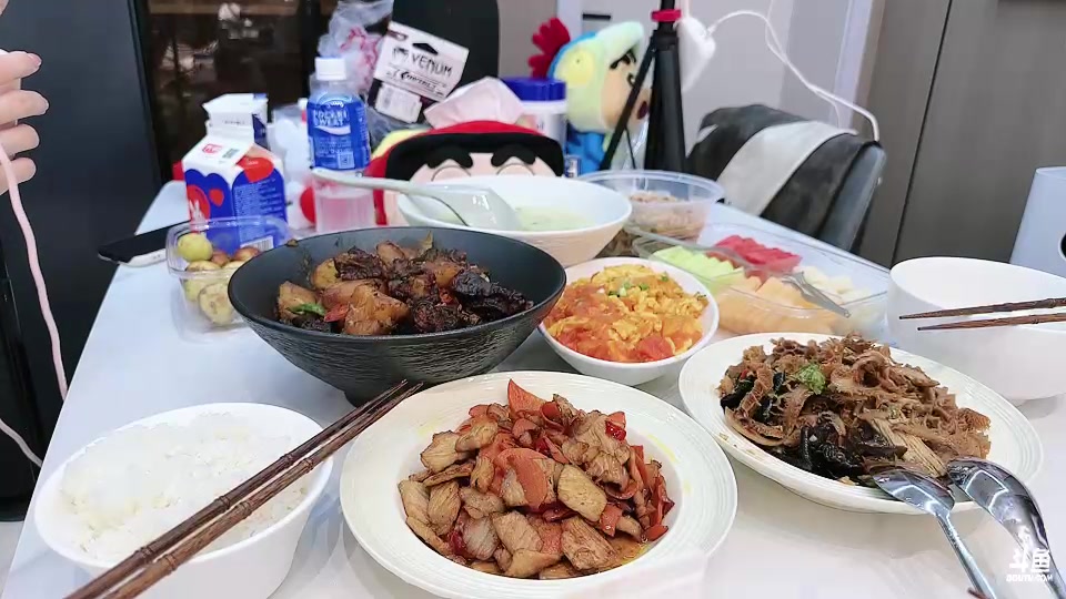 【2025-11-23 17点场】叁三QvQ：大家好才是真的好 33233