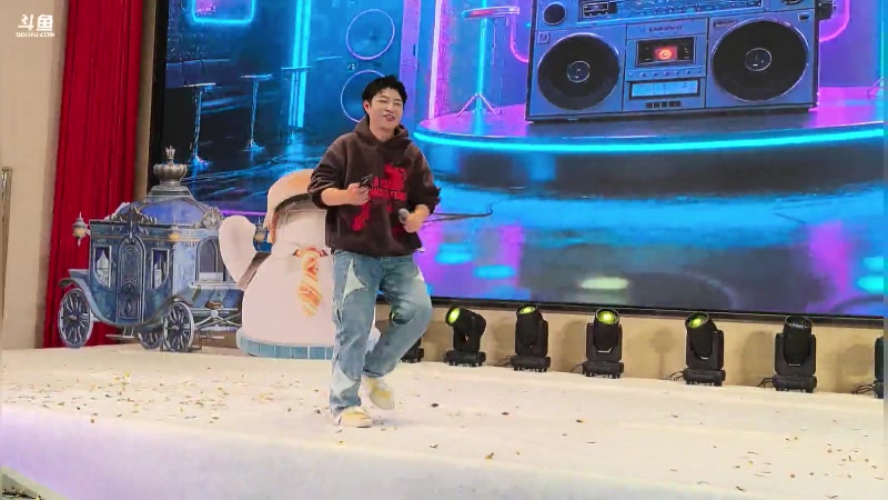 【2025-11-23 20点场】艾琳bigbaby：【双倍】重生之和平精英阿勒泰冒险之旅