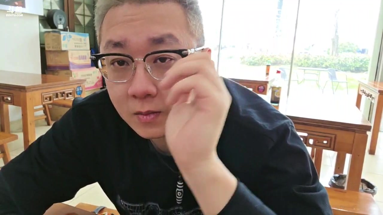 【2025-11-23 13点场】小鱼小鱼吃虾米：好好直播 努力工作