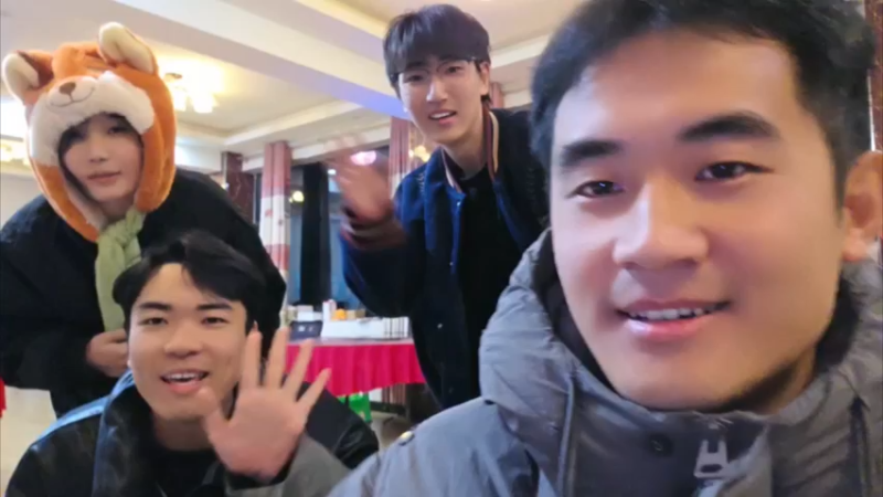 【2025-11-24 04点场】757户外：【非常互娱】757女团S7 娱乐季~