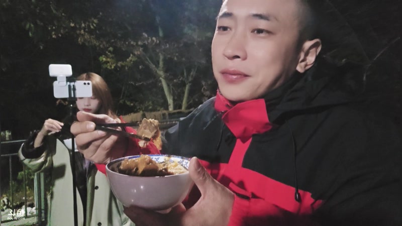 【2025-11-25 00点场】叶子户外：12580团播（成都站）s4