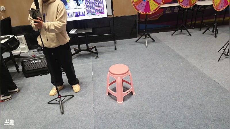 【2025-11-25 00点场】谢彬DD：喂,在吗?进来看Show了.