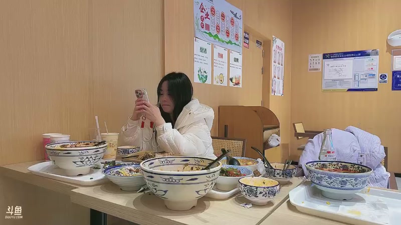 【2025-11-25 15点场】菜到极致小兰摧：和平精英之我在阿勒泰