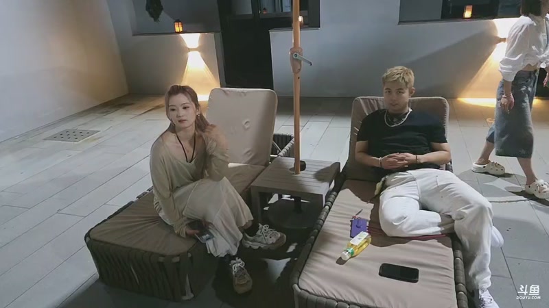 【2025-11-26 18点场】小鱼小鱼吃虾米：三亚筹备 1.5倍预存中