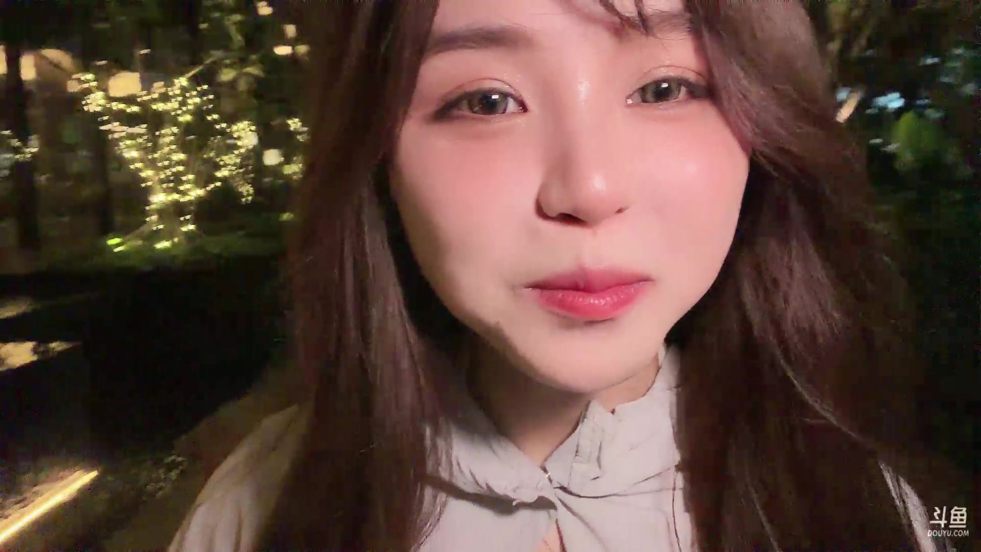 【2025-11-23 22点场】纳豆nado：八点半左右来播烟花秀捏【钻石双倍】