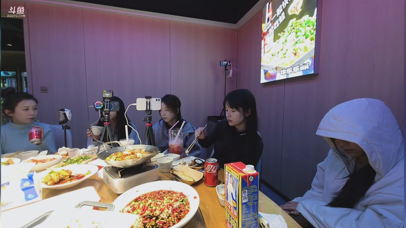 【2025-11-26 20点场】三酒OuO:风吹哪页读哪页 2421040