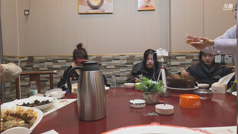 【2025-11-26 完整版】叫我老陈就好了：来这里开心就好 74960