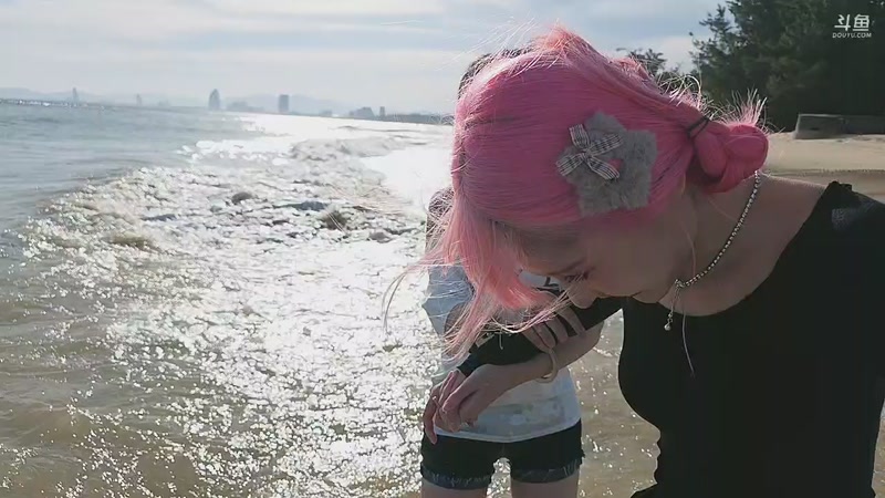 【2025-11-27 16点场】小鱼小鱼吃虾米：三亚筹备 1.5倍预存中