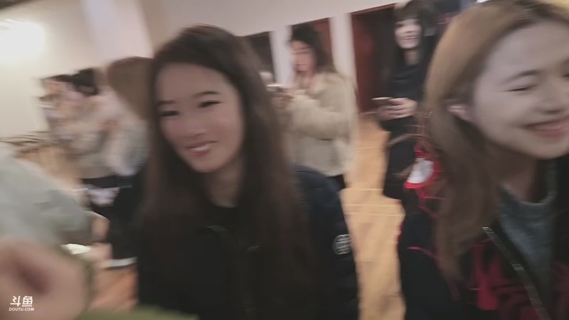 【2025-11-28 22点场】叶子户外：12580团播（成都站）s4