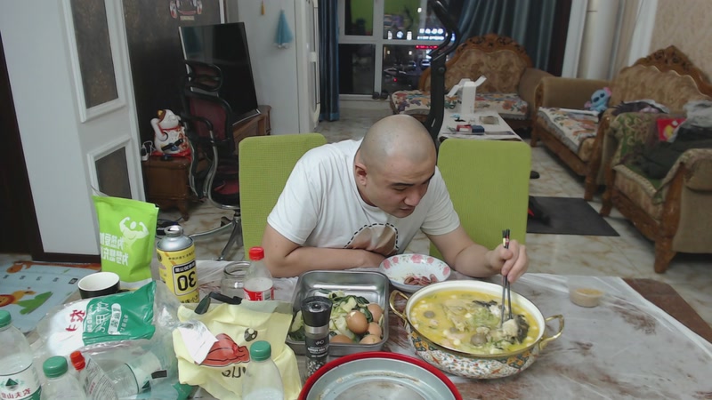 【2025-11-28 19点场】黑欢喜：爱豆的爱【钻分4倍】