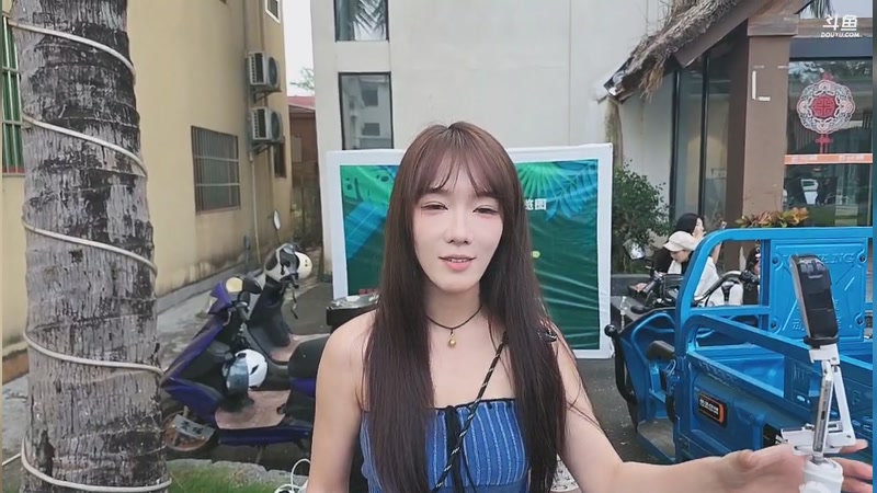 【2025-11-29 17点场】南波儿大魔王丶：三亚团播第一天！