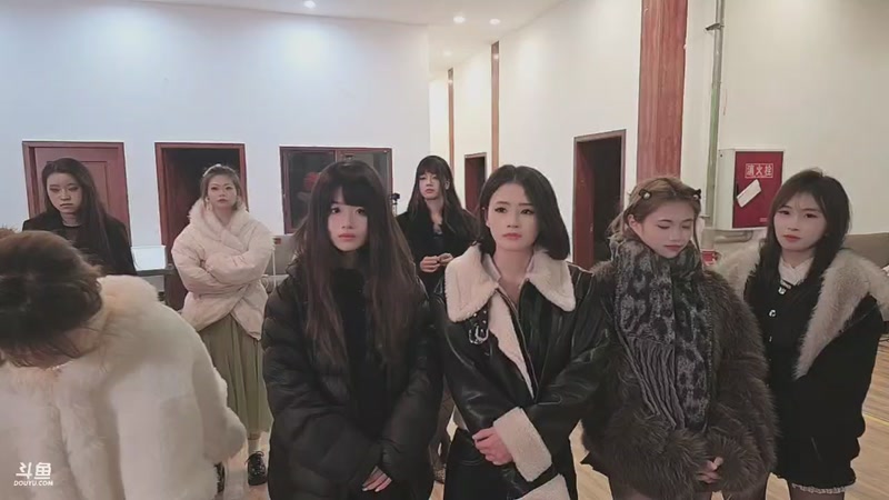 【2025-11-29 20点场】叶子户外：12580团播（成都站）s4