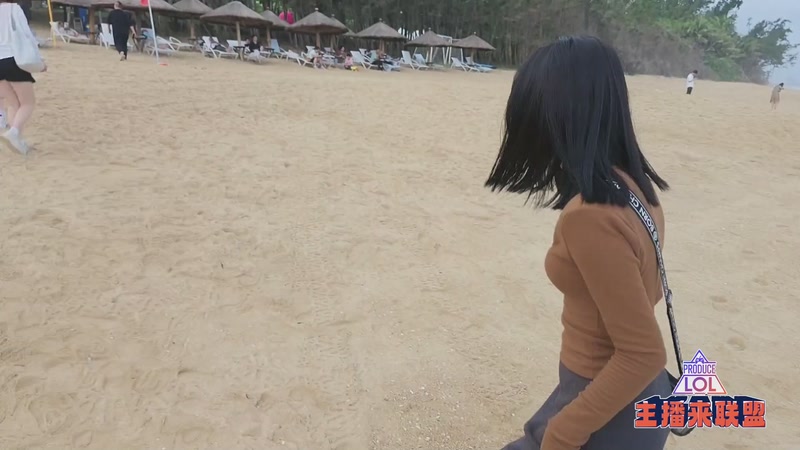 【2025-12-01 15点场】南波儿大魔王丶：今天去海边!