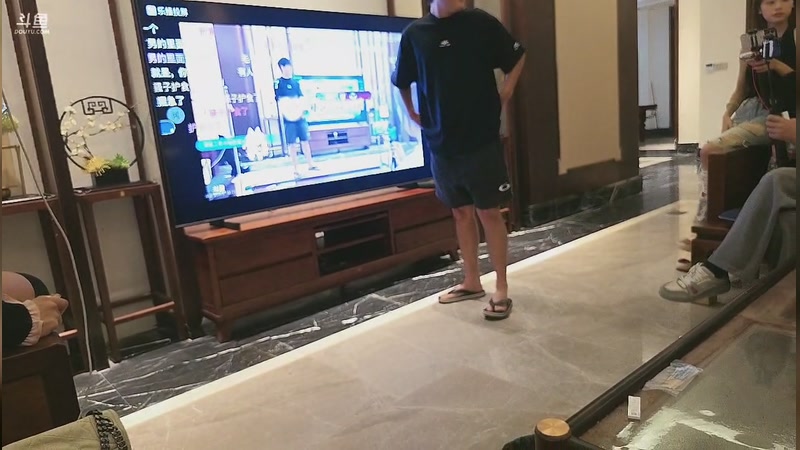 【2025-12-02 完整版】石页的第一根矛s：三亚户外~