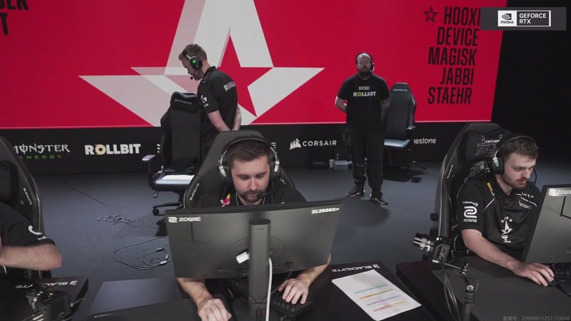 【2025-12-02 01点场】完美世界电竞频道：布达佩斯Major2025 A舞台