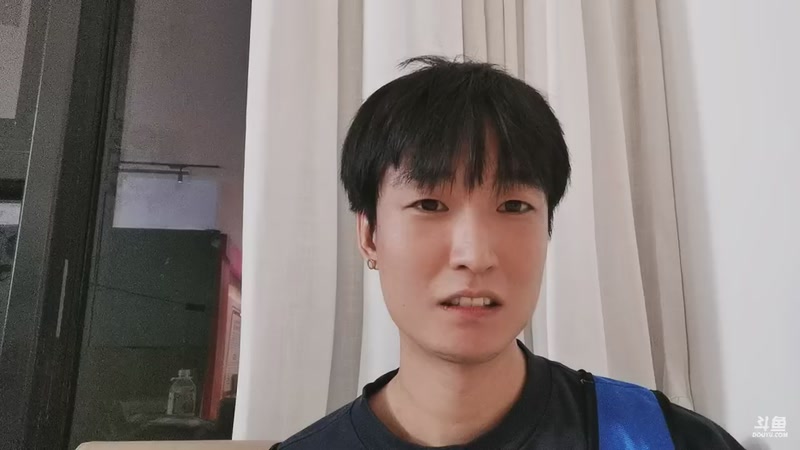 【2025-12-04 00点场】余小C真的很强：每天十点 不见不散