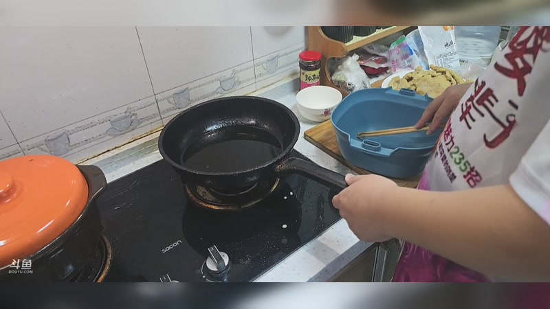 【2025-12-06 20点场】驴酱的冯雨大王：冯雨：天才再次陨落啦！