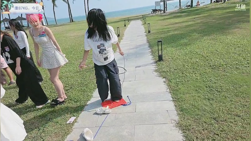 【2025-12-06 完整版】火力堂主：三亚愉快自律生活每一天！