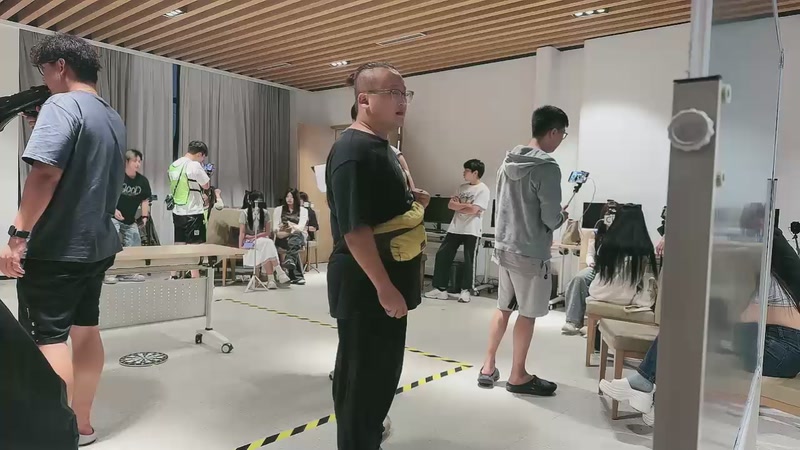 【2025-12-07 21点场】潇潇【南波家族】：三亚户外啦