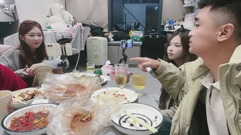 【2025-12-06 21点场】主播阿郎：去帮大哥们踩点