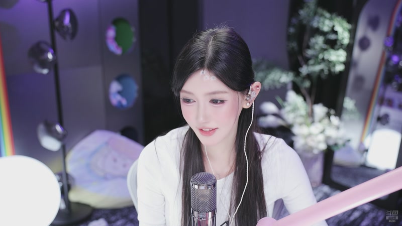 【2025-12-02 19点场】喵小莎：2号下午见～