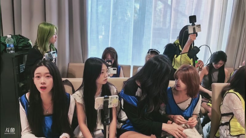 【2025-12-07 15点场】余小C真的很强：每天十点 不见不散