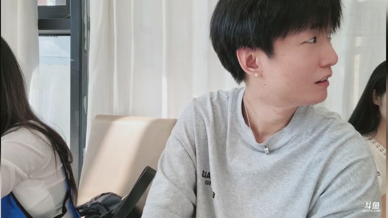 【2025-12-07 完整版】余小C真的很强：每天十点 不见不散