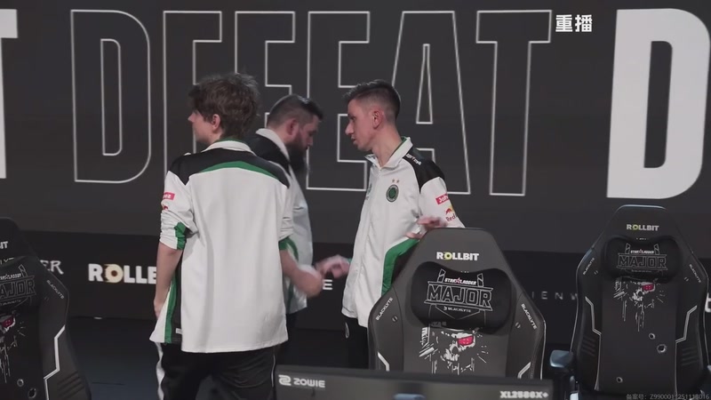 【2025-12-08 22点场】完美世界电竞频道：2025布达佩斯Major A舞台 重播