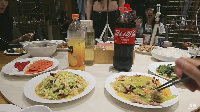 【2025-12-09 20点场】一条小团团OvO：保亭lol官方团播