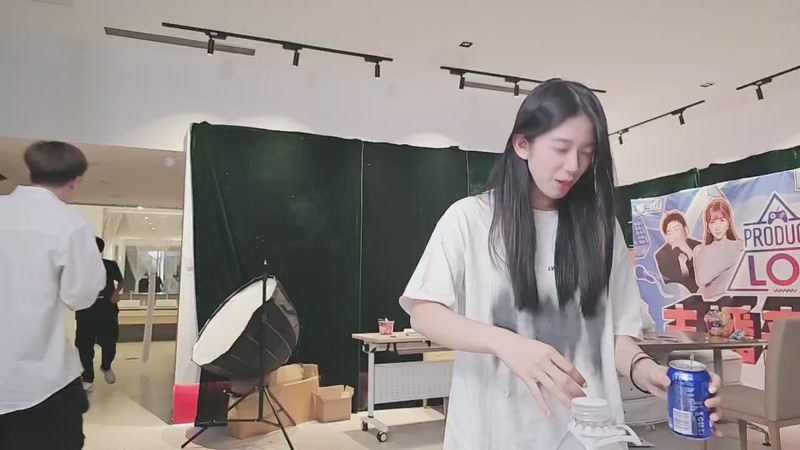 【2025-12-12 0点场】bulaQoQ:【小奶团】LOL户外凑凑日流水住房~