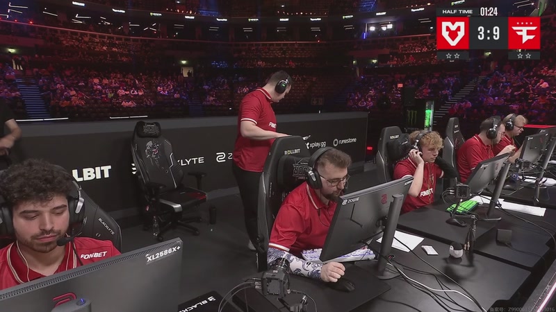 【2025-12-13 00点场】完美世界电竞频道：布达佩斯Major FURIA-NAVI