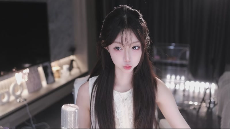 【2025-12-10 18点场】小童酱酱:[武汉]小得盈满 爱逢其时