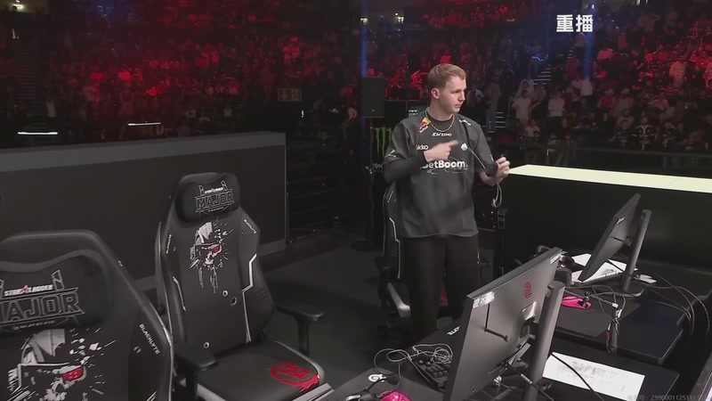 【2025-12-14 12点场】完美世界电竞频道：【预告】13号1:00点FaZe-VLT