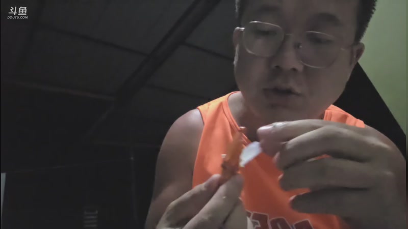 【2025-12-16 20点场】主播大飞牛肉：一人印度尼西亚 纪实直播