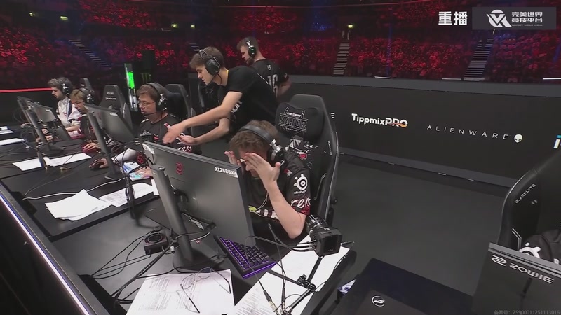 【2025-12-15 23点场】完美世界电竞频道：【2025布达佩斯Major】A舞台重播