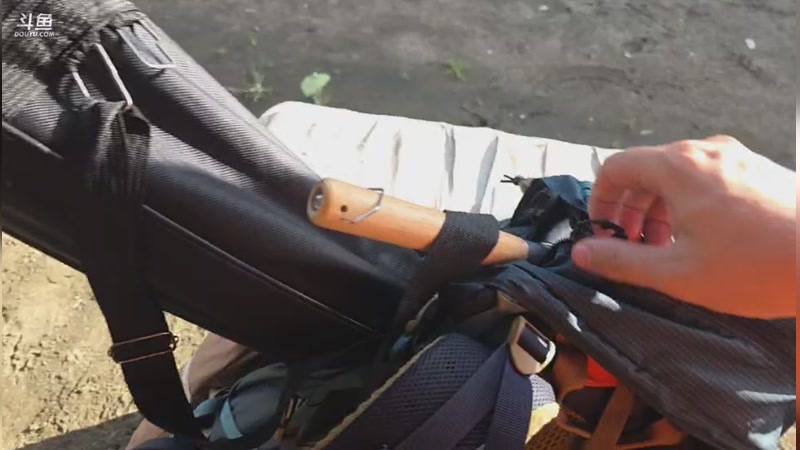 【2025-12-17 16点场】主播大飞牛肉：一人印度尼西亚 纪实直播