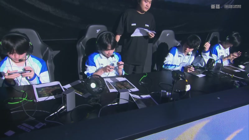 【2025-12-19 16点场】和平精英官方赛事：重播丨和平精英全球总决赛-决赛day3