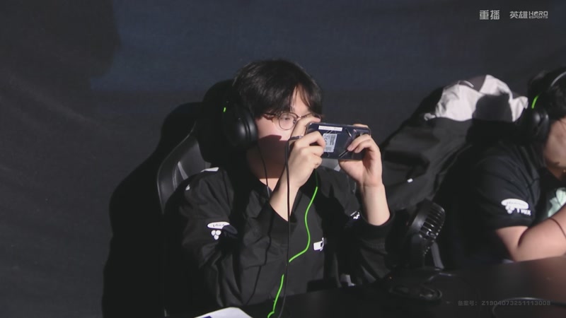 【2025-12-20 14点场】和平精英官方赛事：重播丨和平精英全球总决赛-决赛day3