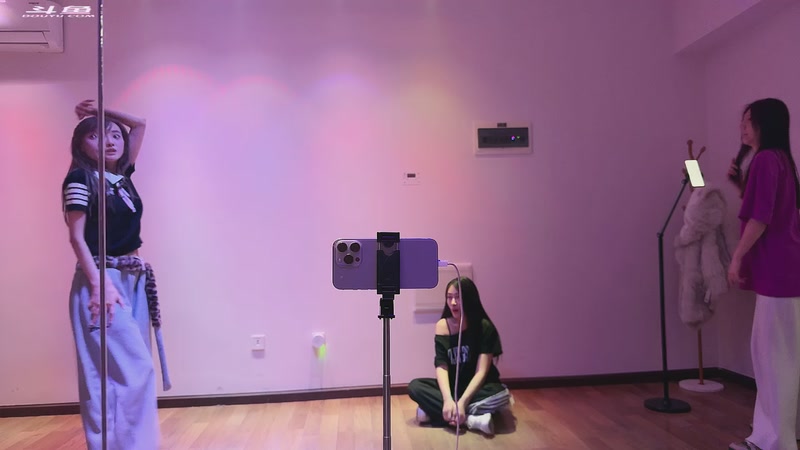 【2025-12-26 23点场】潇潇【南波家族】：《928》祝宝子们圣诞快乐！