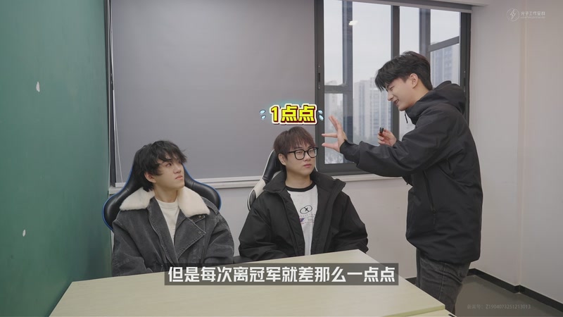 【2025-12-27 18点场】和平精英官方赛事：直播丨刺激杯总决赛暨摸金杯年度总决赛