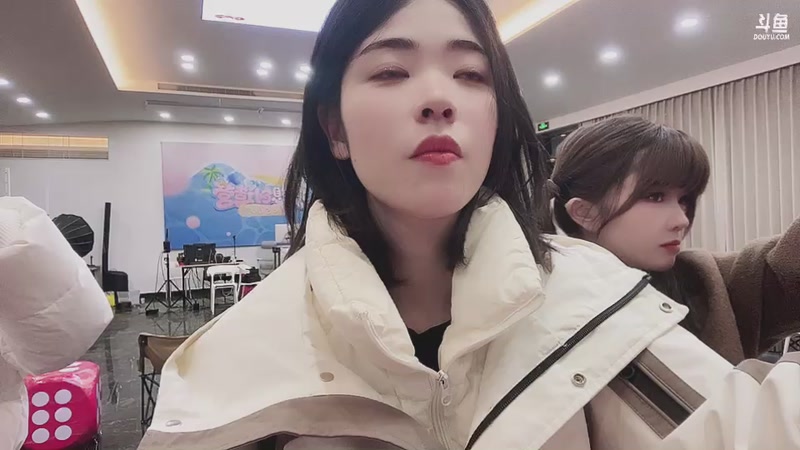 【2025-12-28 0点场】呆彤儿:【小奶团】S4第8天～每晚23点PK