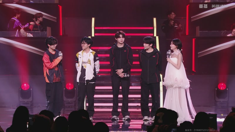 【2025-12-30 03点场】和平精英官方赛事：重播丨刺激杯总决赛暨摸金杯年度总决赛